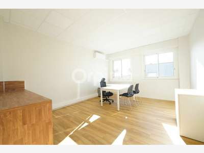 Bureaux à louer 42m² à Vaulx-en-Velin