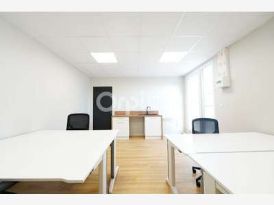 Bureaux à louer 42m² à Vaulx-en-Velin