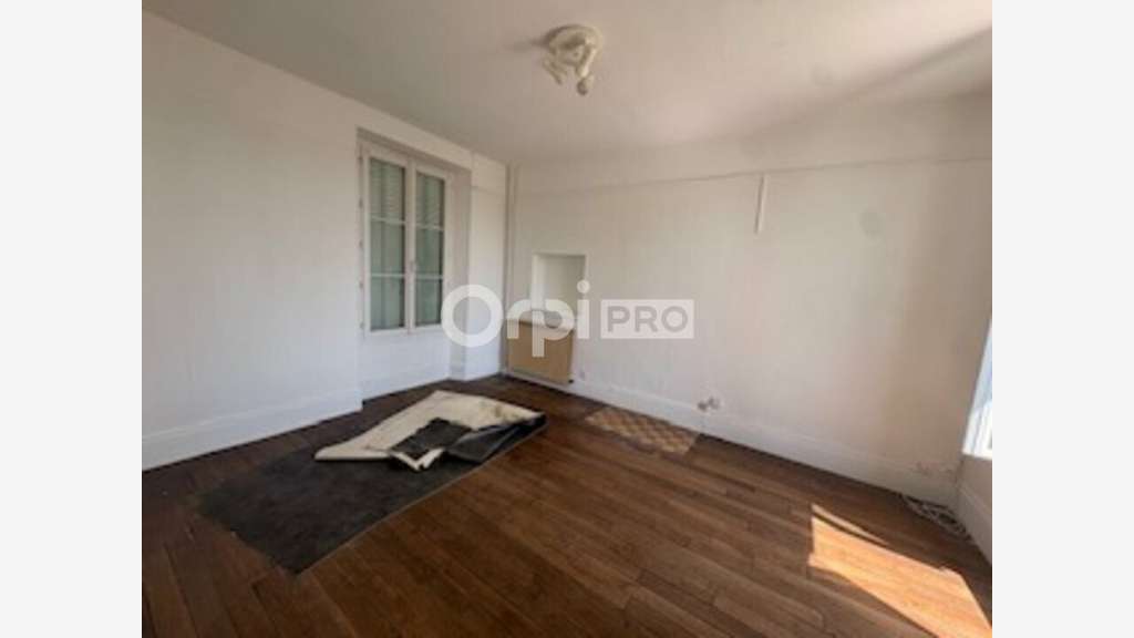 BUREAU à louer dans le 77