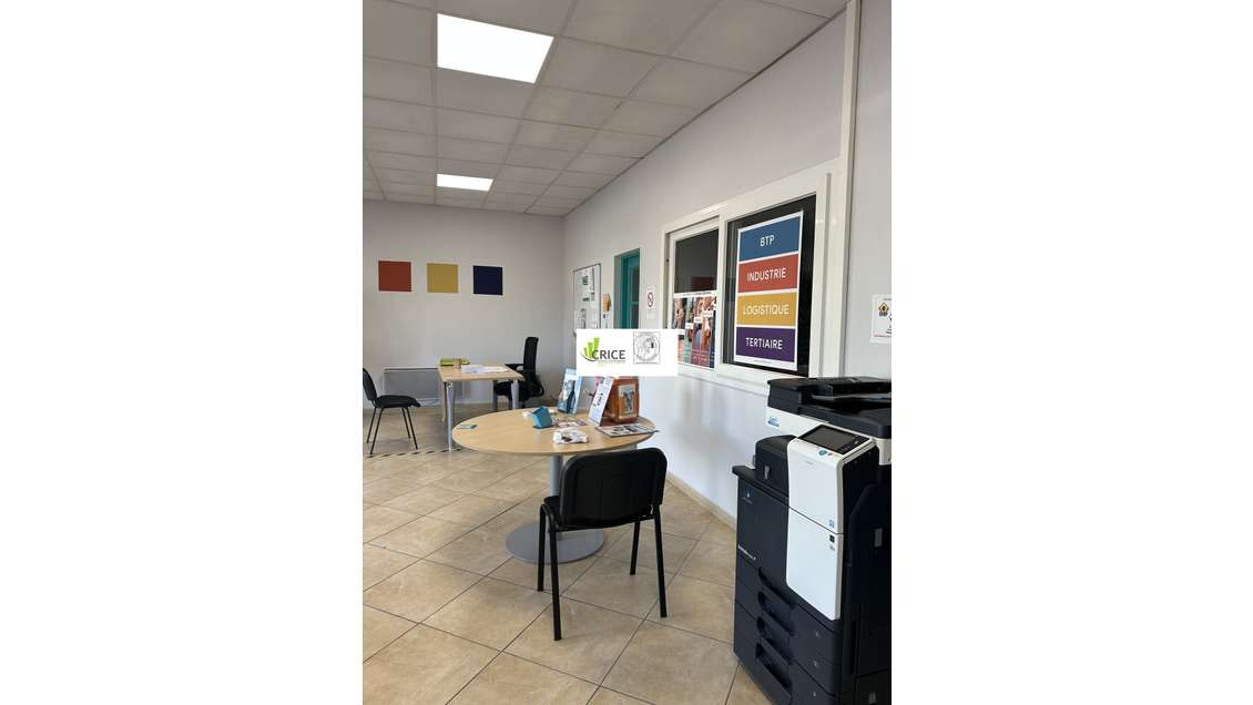 Location bureaux 75m² à Vaux sur Mer