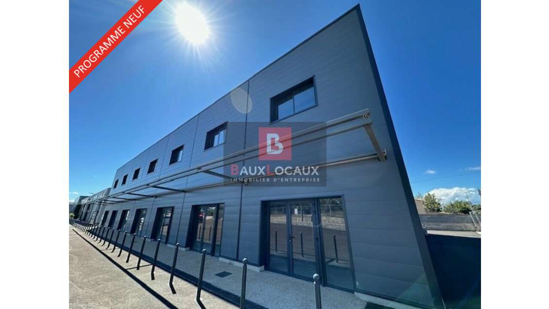 A louer plateau de bureaux 270m² R+1 à Vedène