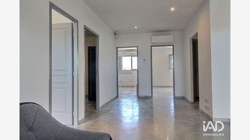 A louer bureaux 153m² à Vedène
