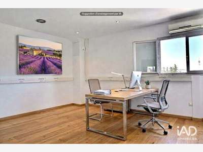 A louer bureaux 153m² à Vedène