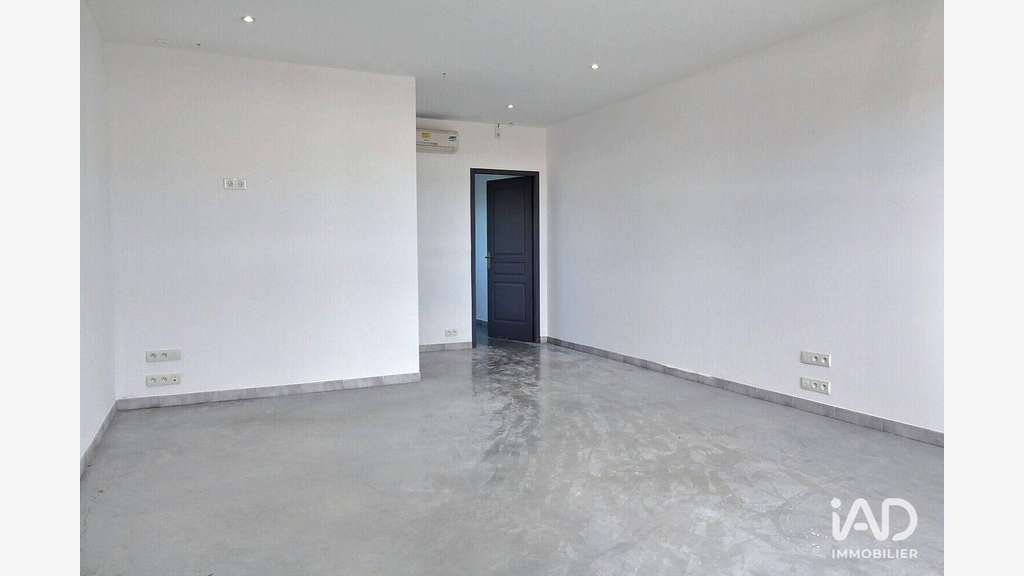 A louer bureaux 153m² à Vedène