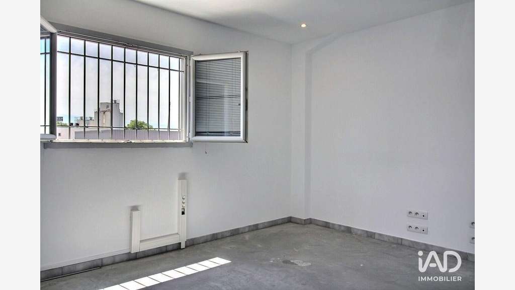 A louer bureaux 153m² à Vedène