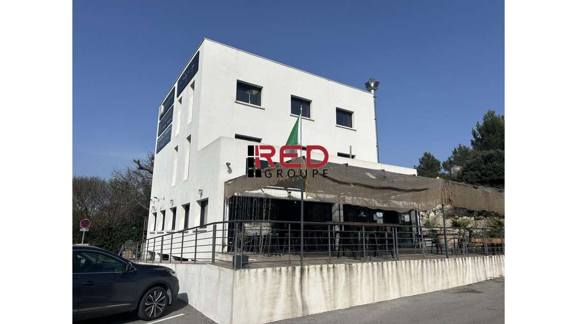 A louer bureau de 25m² en zone d'activité à Velaux