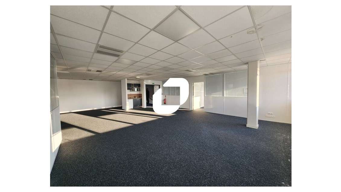 A louer Bureaux 154m² Velizy villacoublay