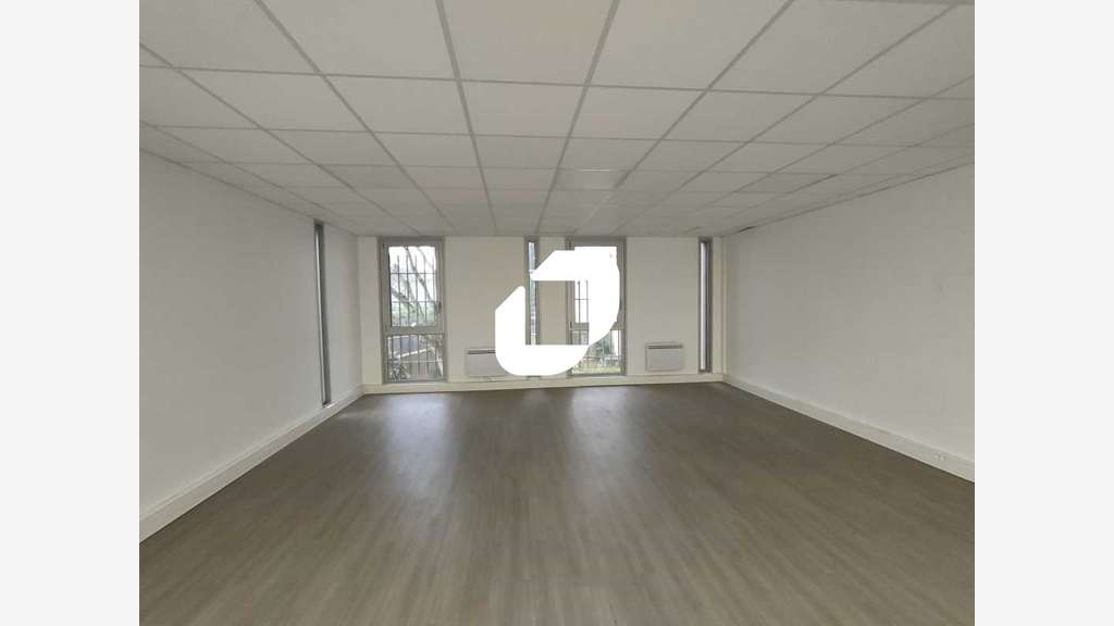 A louer Bureaux 78m² Velizy villacoublay
