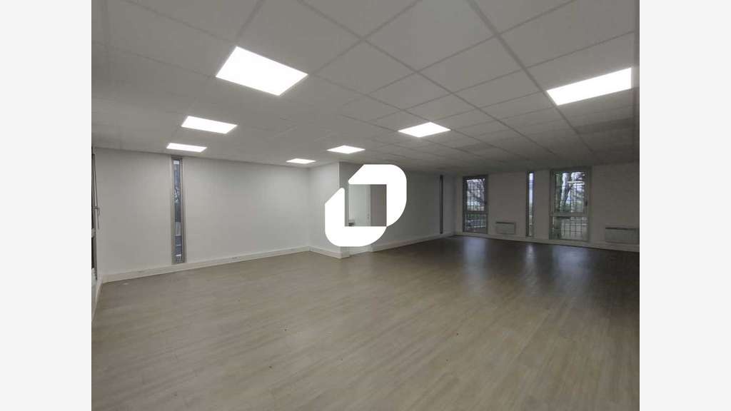 A louer Bureaux 78m² Velizy villacoublay