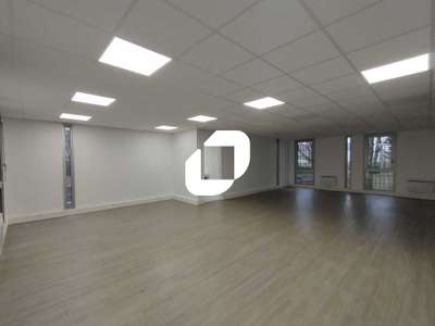 A louer Bureaux 78m² Velizy villacoublay