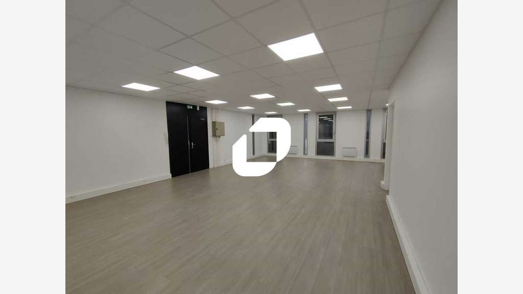 A louer Bureaux 78m² Velizy villacoublay
