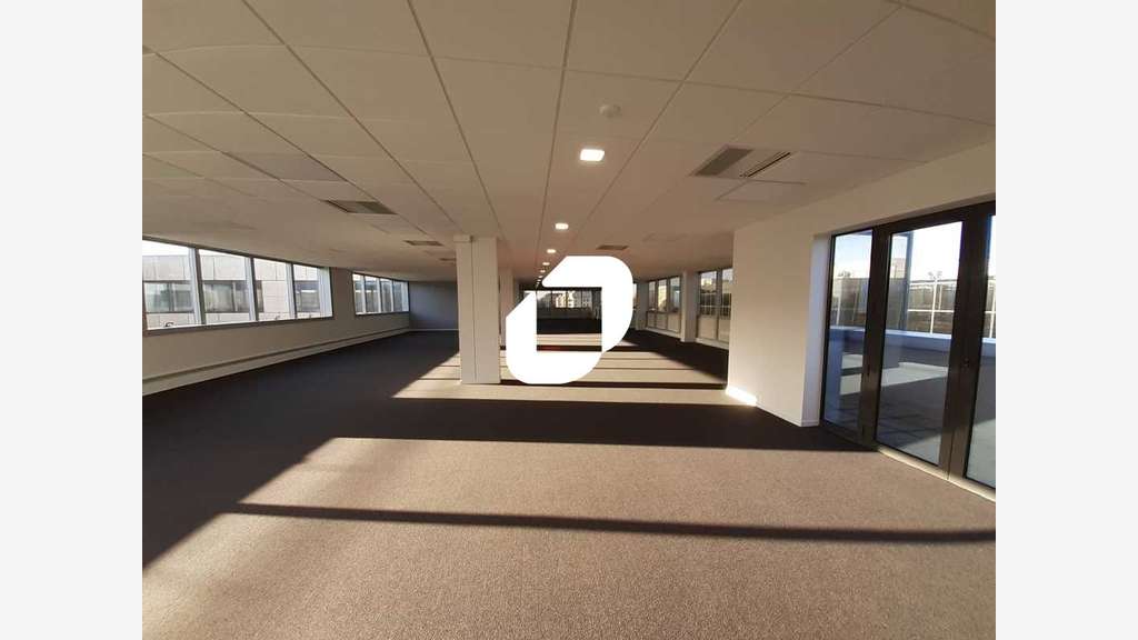 A louer Bureaux 1372m² Velizy villacoublay