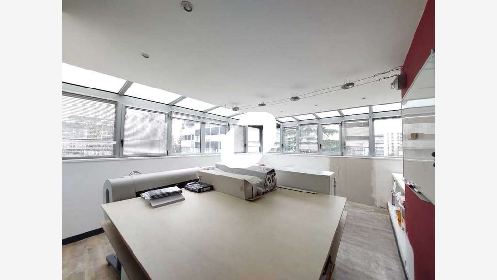 A louer Bureaux 147m² Velizy villacoublay