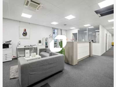 A louer Bureaux 36m² Velizy villacoublay