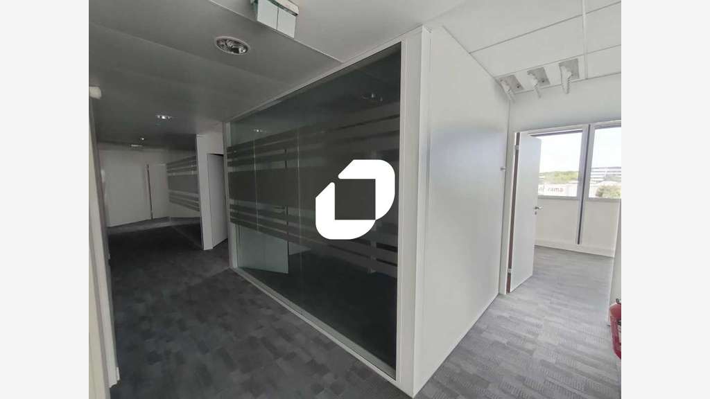 A louer Bureaux 100m² Velizy villacoublay