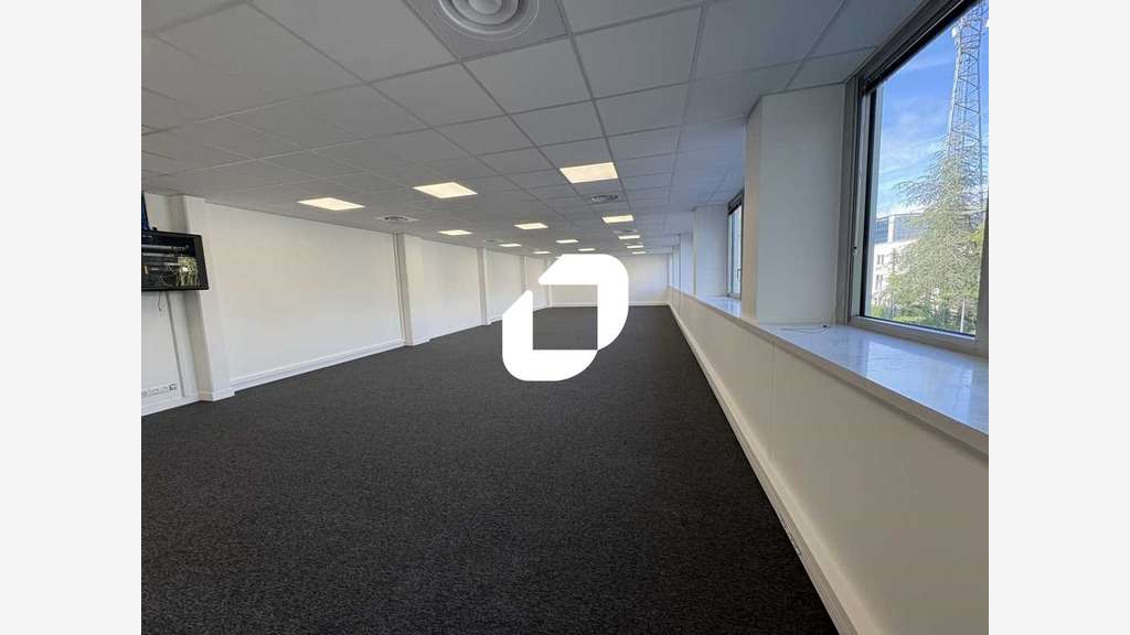 A louer Bureaux 152m² Velizy villacoublay