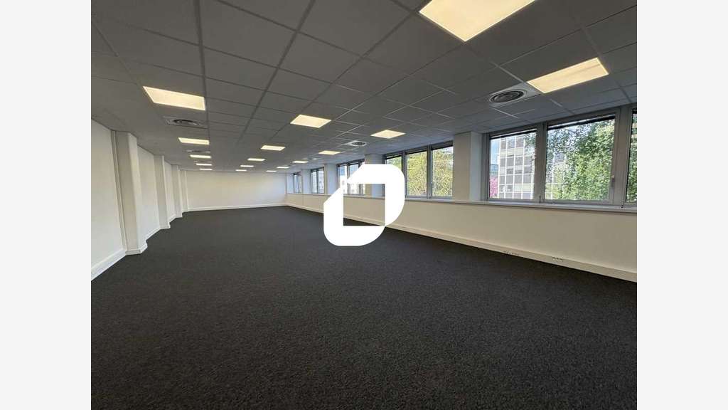 A louer Bureaux 152m² Velizy villacoublay