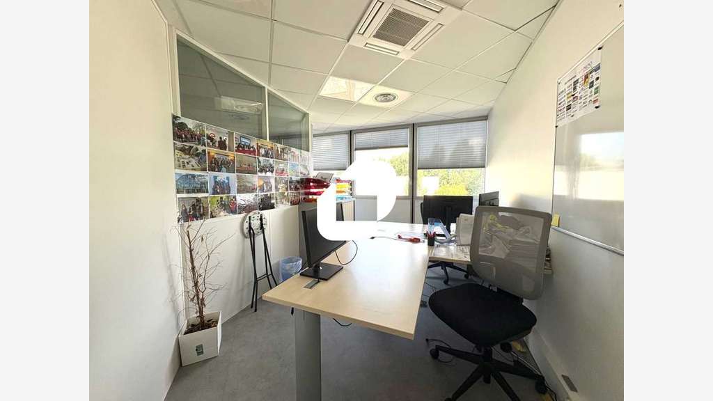 A louer Bureaux 350m² Velizy villacoublay