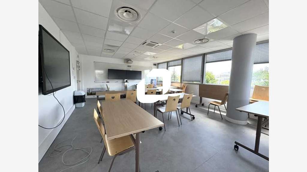 A louer Bureaux 350m² Velizy villacoublay