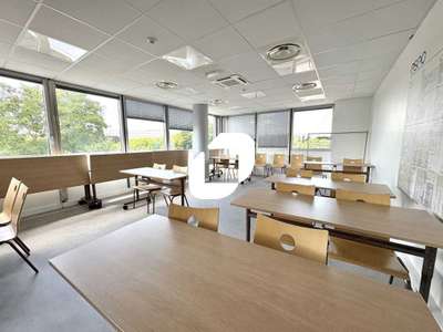 A louer Bureaux 350m² Velizy villacoublay