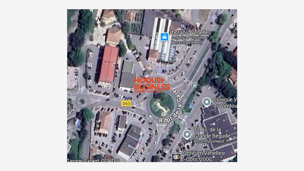 Local professionnel 240m² à louer à Venelles