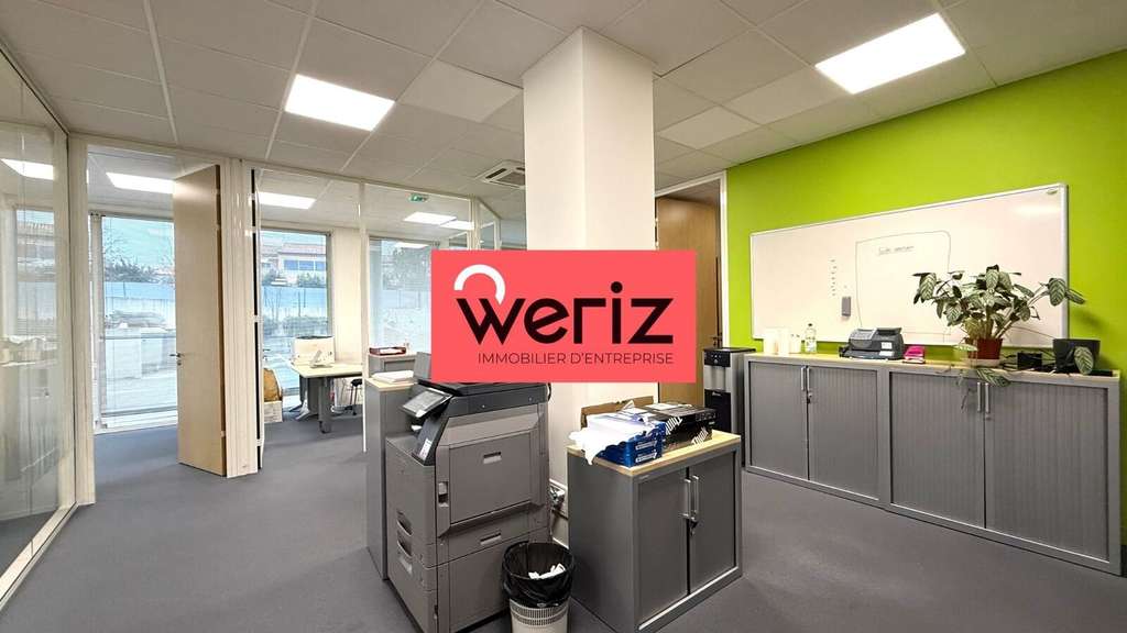 Bureaux 170m² RDC à louer à Venelles