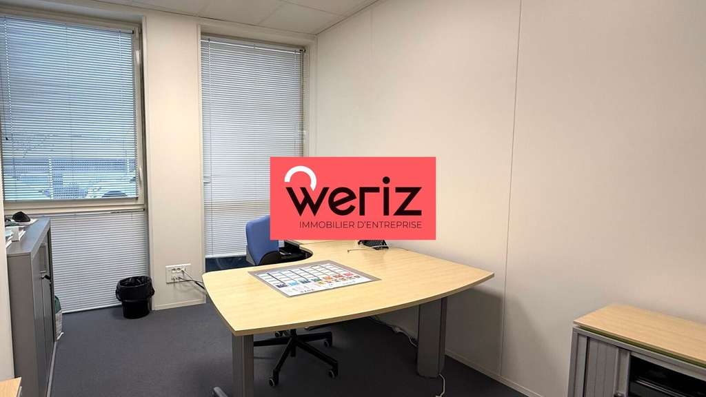 Bureaux 170m² RDC à louer à Venelles