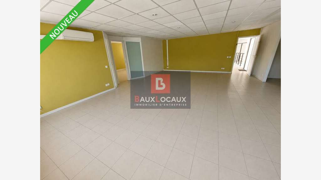 A louer bureau de 110m² au 1er étage à Venelles