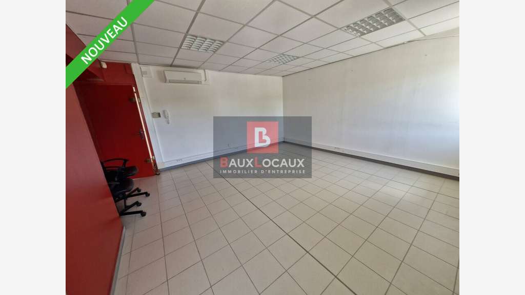 A louer bureau de 25m² à Venelles empl strat