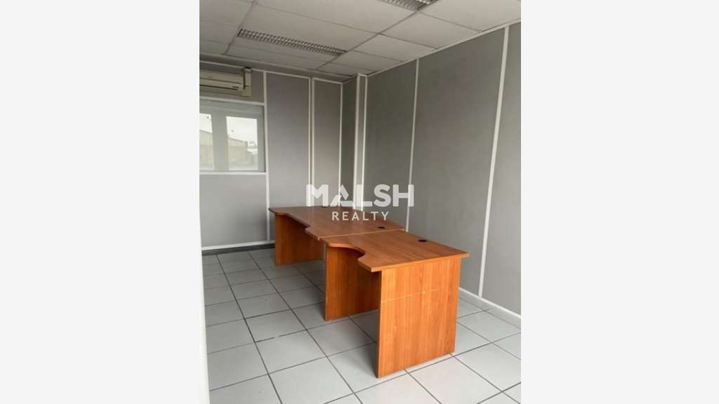 Bureaux de 206m² divisibles à louer à Venissieux