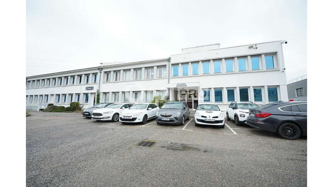 A louer bureaux 46m² et 62m² à Vénissieux