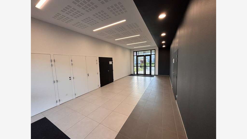 Bureaux 659m² à Vénissieux Parc du Moulin à Vent