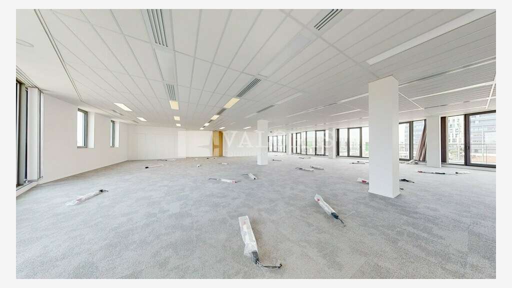 A louer bureaux neufs 100m² à Vénissieux  