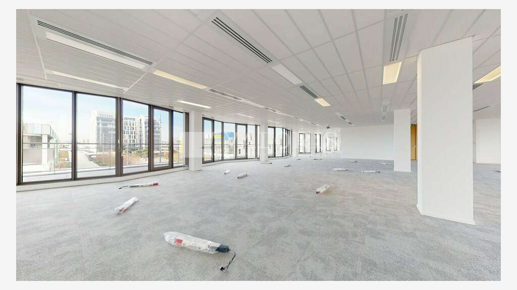 A louer bureaux neufs 100m² à Vénissieux  
