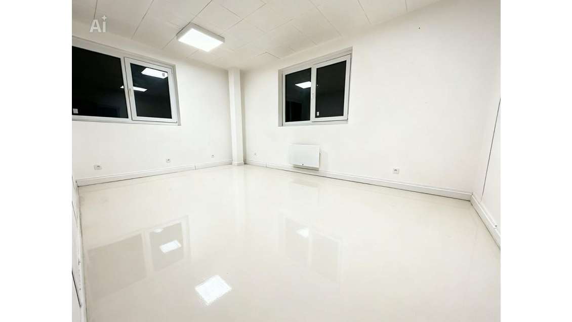 Bureau à louer entre 12 et 30m² Creil Parc Alata 