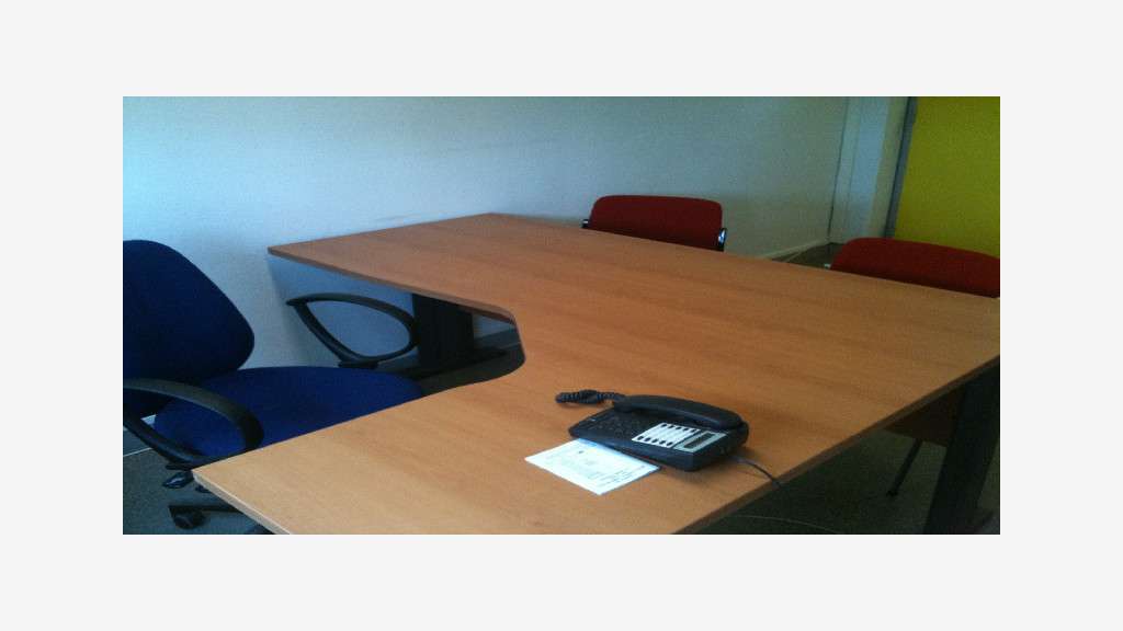 À louer – Bureaux de 10 à 12 m² au sein du Cap Del
