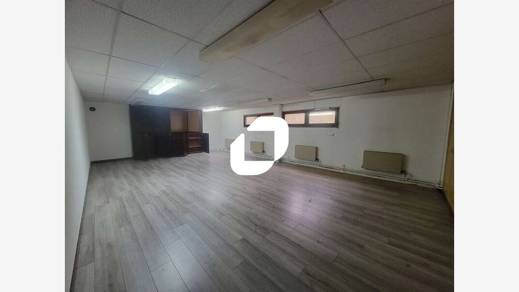 A louer Bureaux 314m² Verrieres le buisson