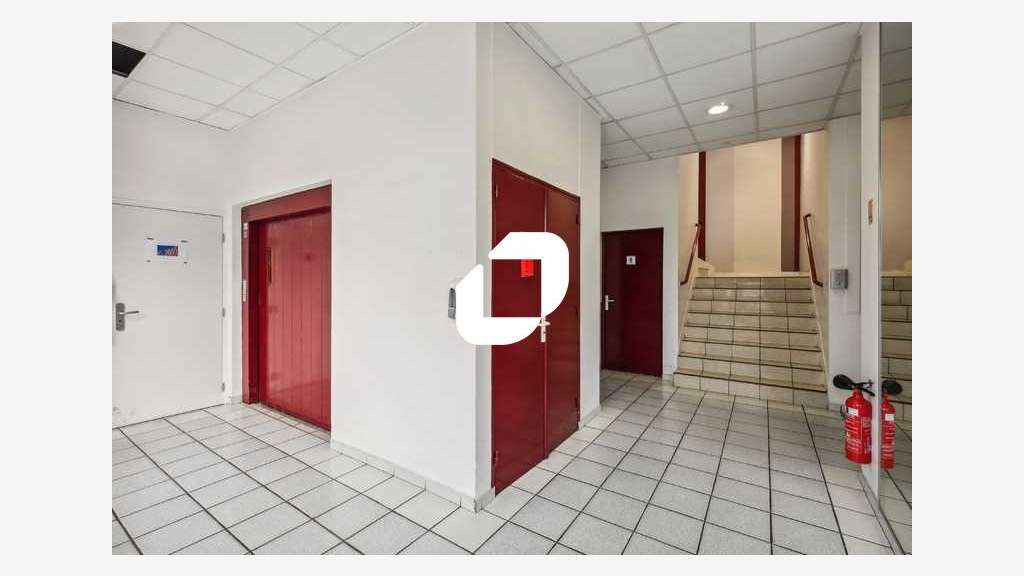A louer Bureaux 183m² Verrieres le buisson
