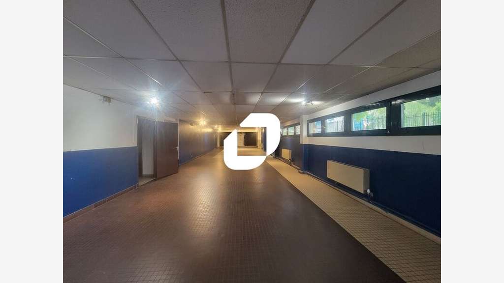 A louer Bureaux 314m² Verrieres le buisson