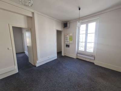 A louer bureaux R+2 Versailles Avenue de St Cloud