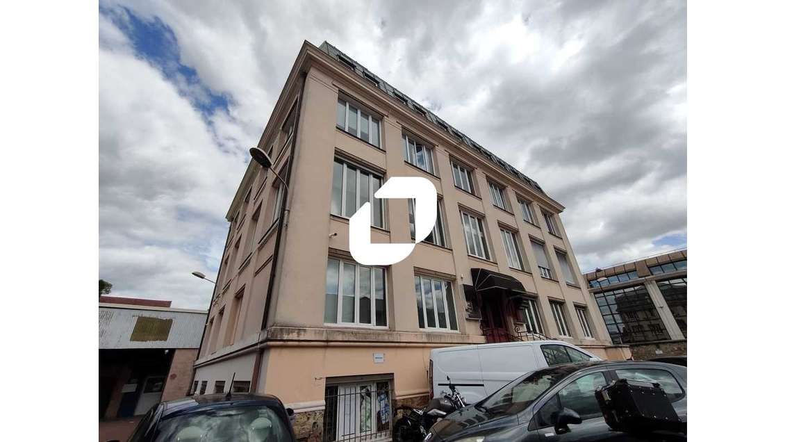 A louer Bureaux 84m² Versailles