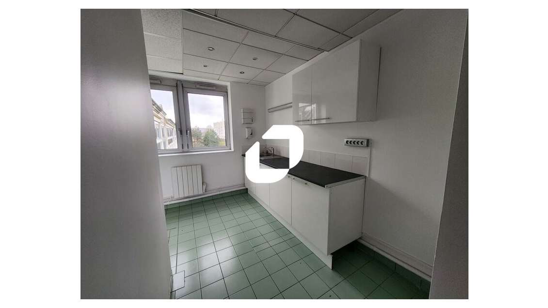 A louer Bureaux 216m² Versailles