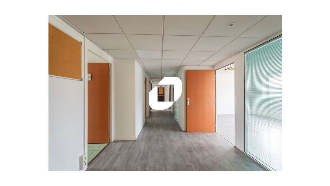 A louer Bureaux 216m² Versailles