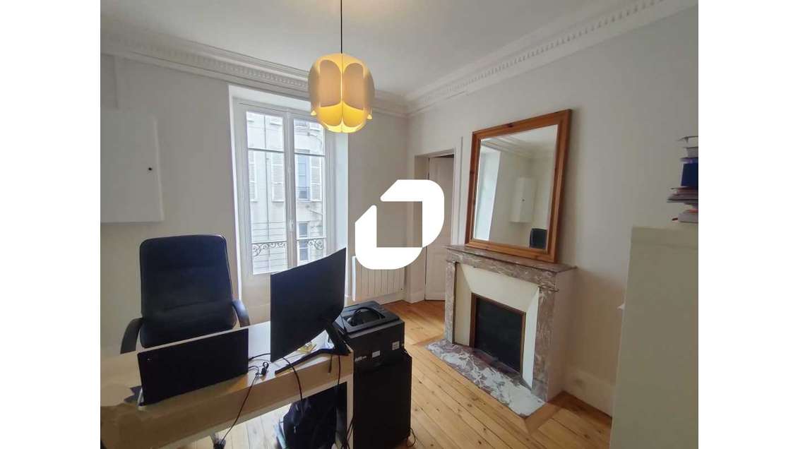 A louer Bureaux 11m² Versailles