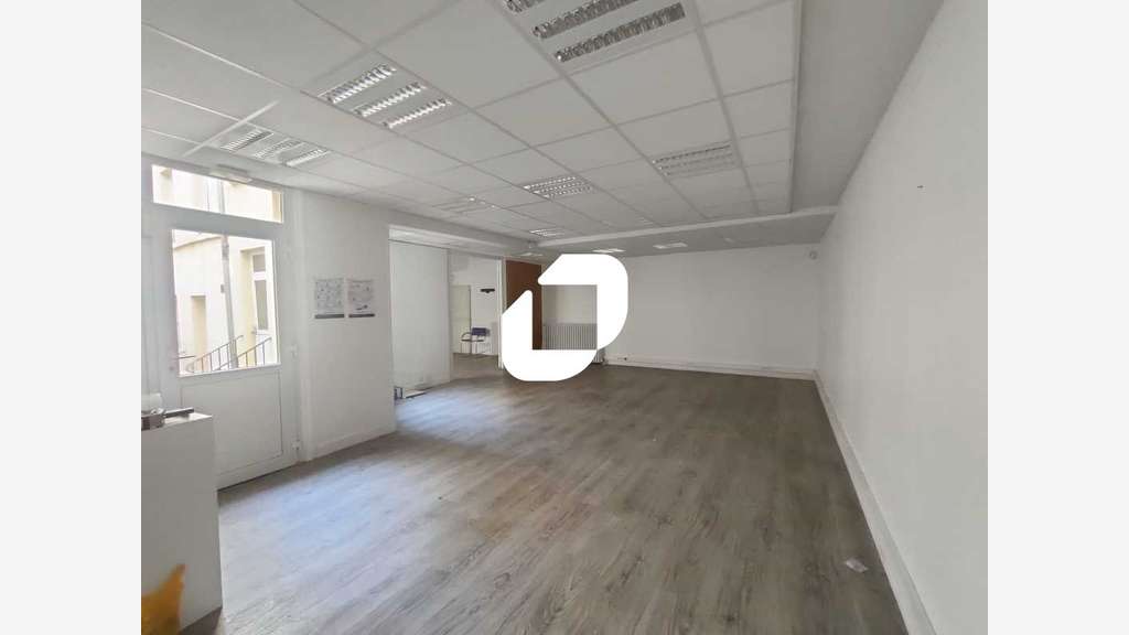 A louer Bureaux 224m² Versailles