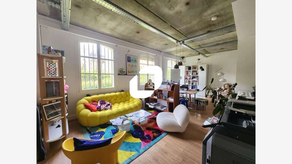 A louer Bureaux 99m² Versailles