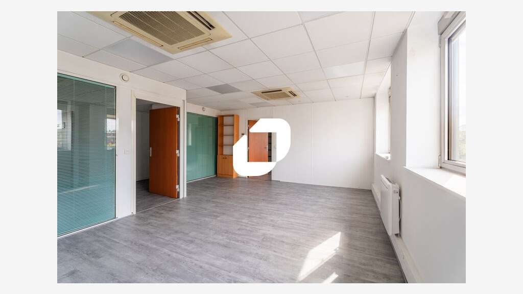 A louer Bureaux 216m² Versailles