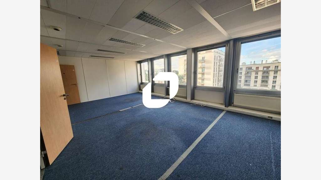A louer Bureaux 450m² Versailles
