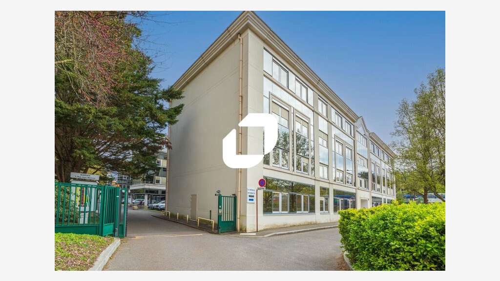 A louer Bureaux 145m² Versailles