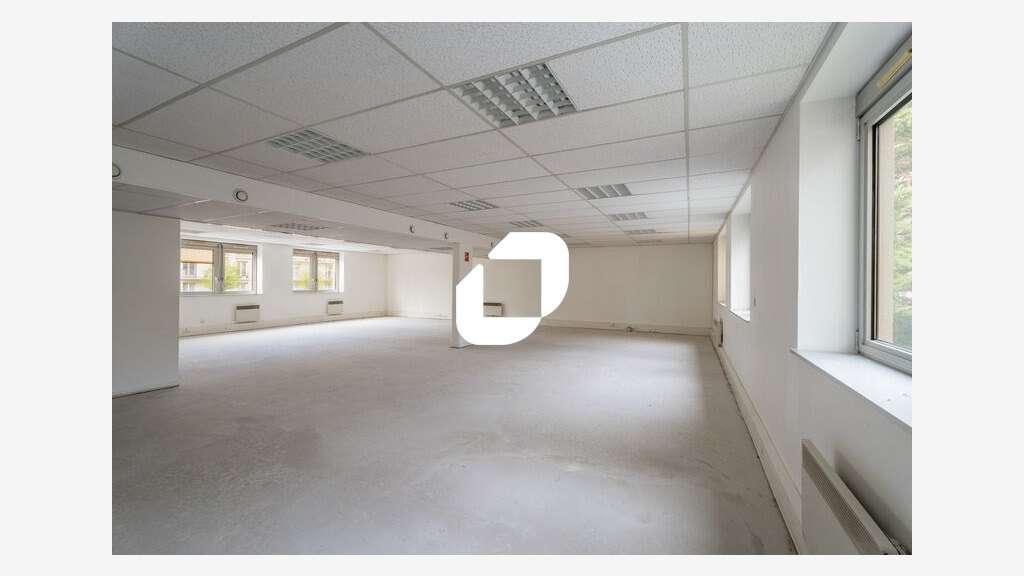 A louer Bureaux 145m² Versailles